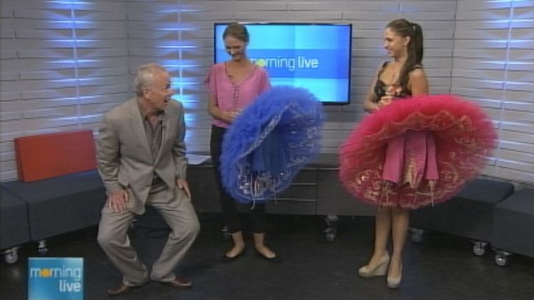 Bob Cowan with Elizaveta Mironova and Anastasia Loskutov; Morning Live, July 1, 2014