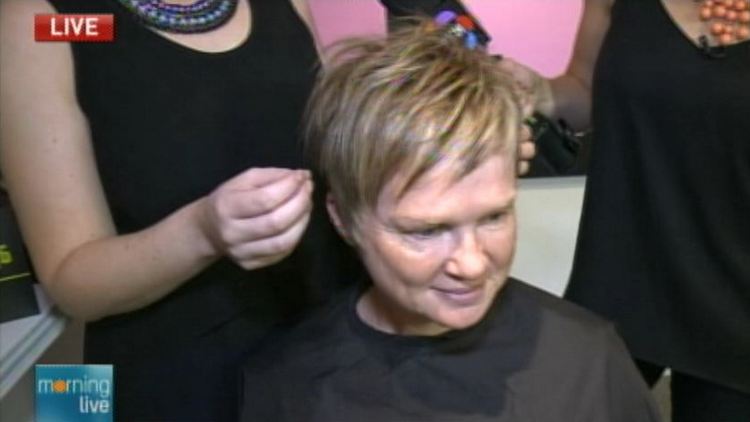 Today Lesley Stewart visited Sexton in the City where contest winner Sarah Brunt got a special makeover.