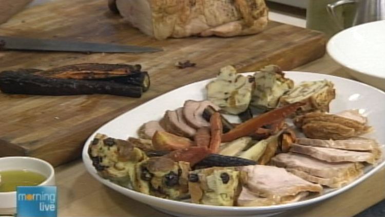 Thanksgiving meal prepared by chef Matthew Foote of Oliver & Bonacini; Morning Live, October 8, 2014