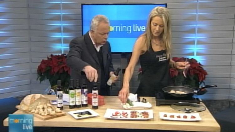 Bob Cowan with Natasha Shrim of Nonna Pias; Morning Live, December 22, 2014