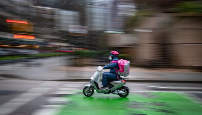 Metrolinx says e-bike batteries that don’t meet standards won’t be allowed on trains