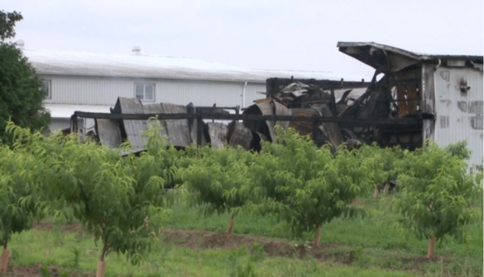 niagara on the lake barn fire