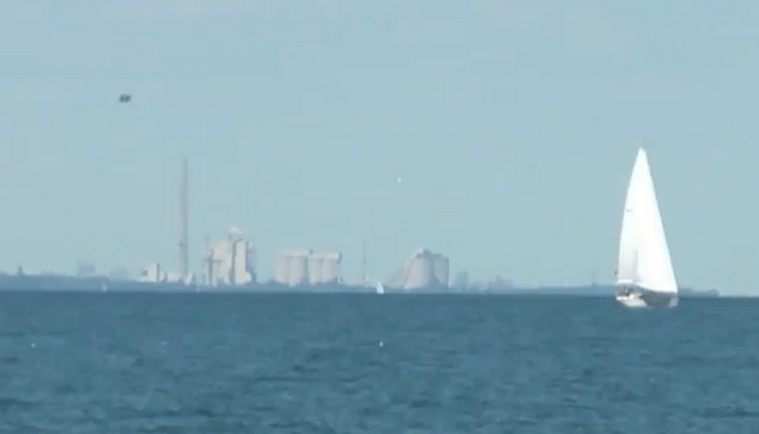 heat warning water sailboat lake ontario