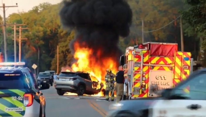 lincoln car fire