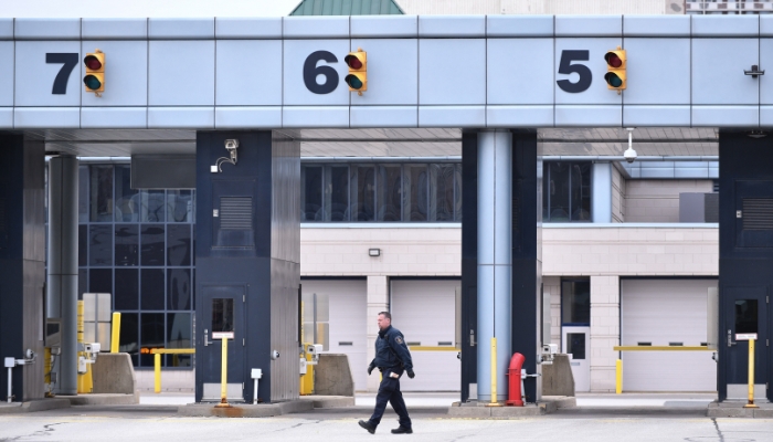 Canadian Border weapons smuggling