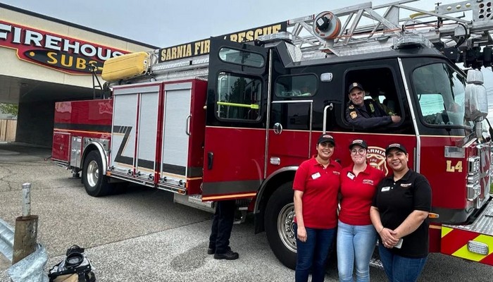 Touch-the-Truck