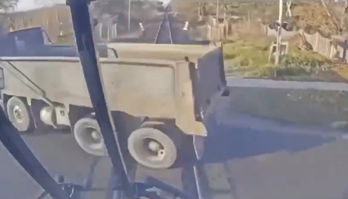 GO train hits truck Markham