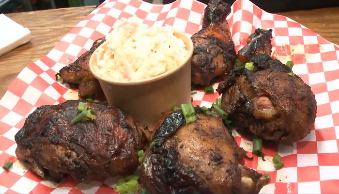 Lyn's Caribbean Canadian Restaurant