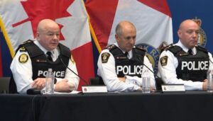 Seven Toronto police officers, retired cop charged in organized crime probe