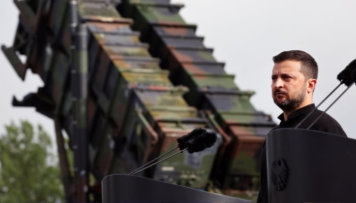 Zelensky Patriot Missile-2156549690 700x400