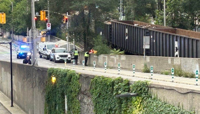 Medical Emergency on Hamilton Tracks