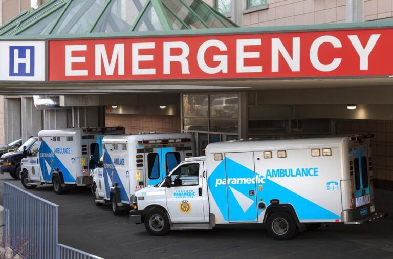 Ontario government, doctors reach last-minute deal to save virtual ERs